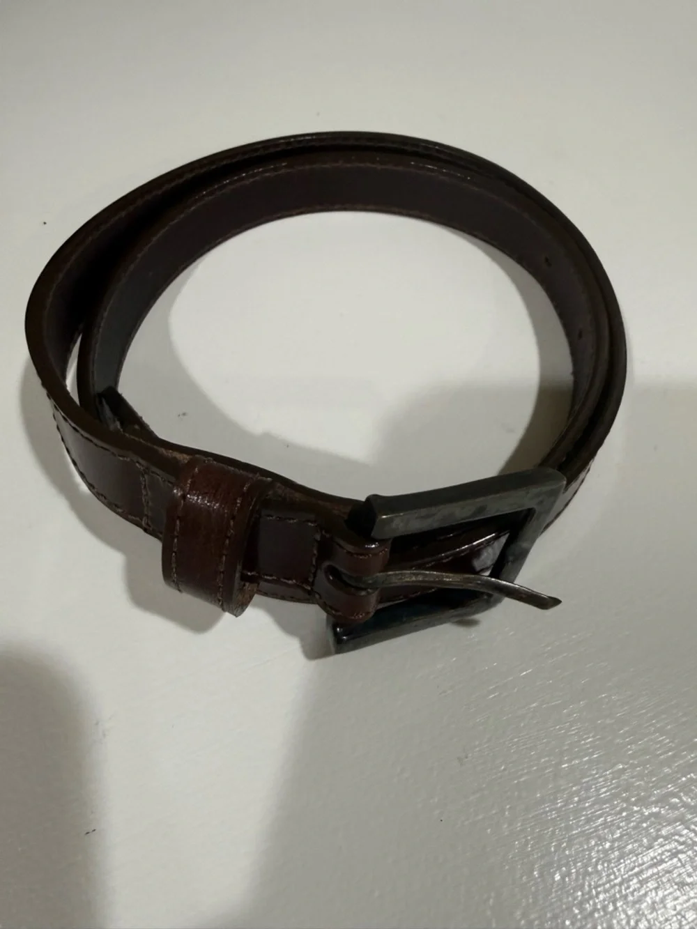 bebe genuine, leather size, small Leather Belt in Dark Brown approximately 1”